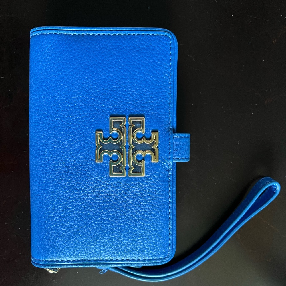 Tory Burch Wallet & Phone holder